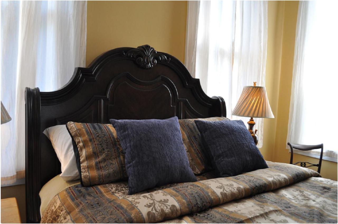 The Mardi Gras House Bed & Breakfast Mobile Ngoại thất bức ảnh