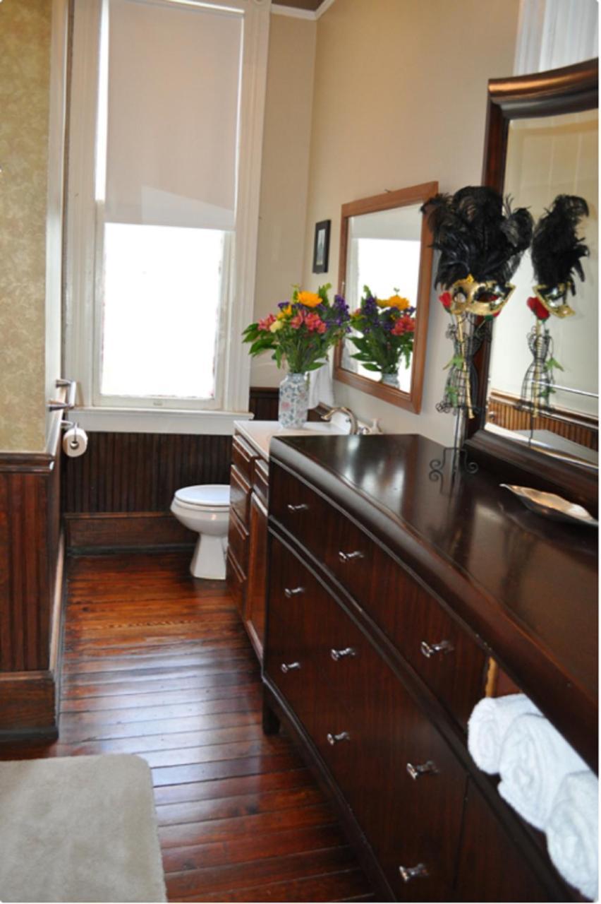 The Mardi Gras House Bed & Breakfast Mobile Ngoại thất bức ảnh