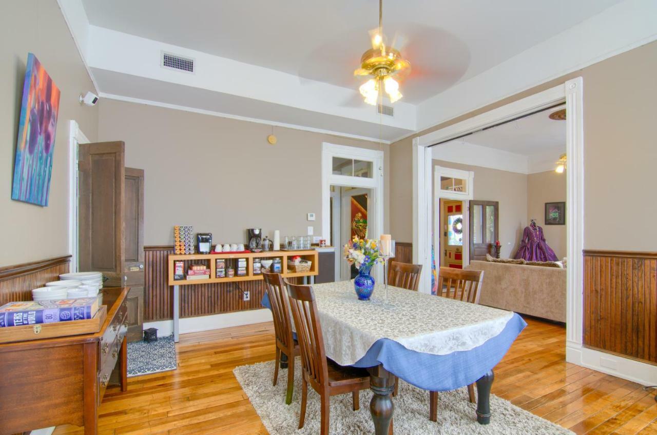 The Mardi Gras House Bed & Breakfast Mobile Ngoại thất bức ảnh