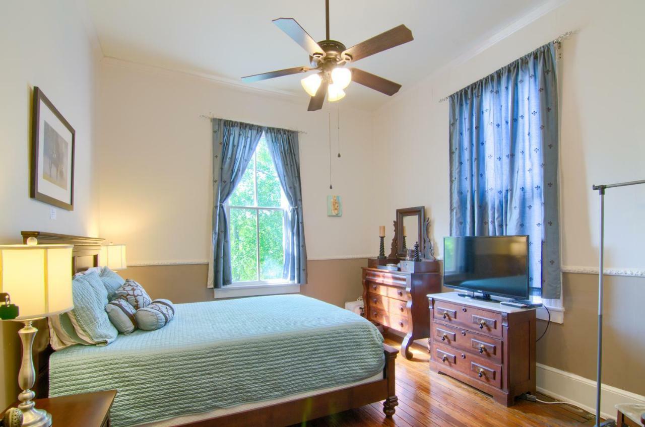 The Mardi Gras House Bed & Breakfast Mobile Ngoại thất bức ảnh